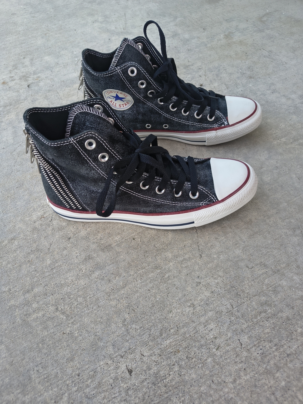 Converse Chuck Taylor All Star Tri Zip High in black. Women Size 9. New. No Box